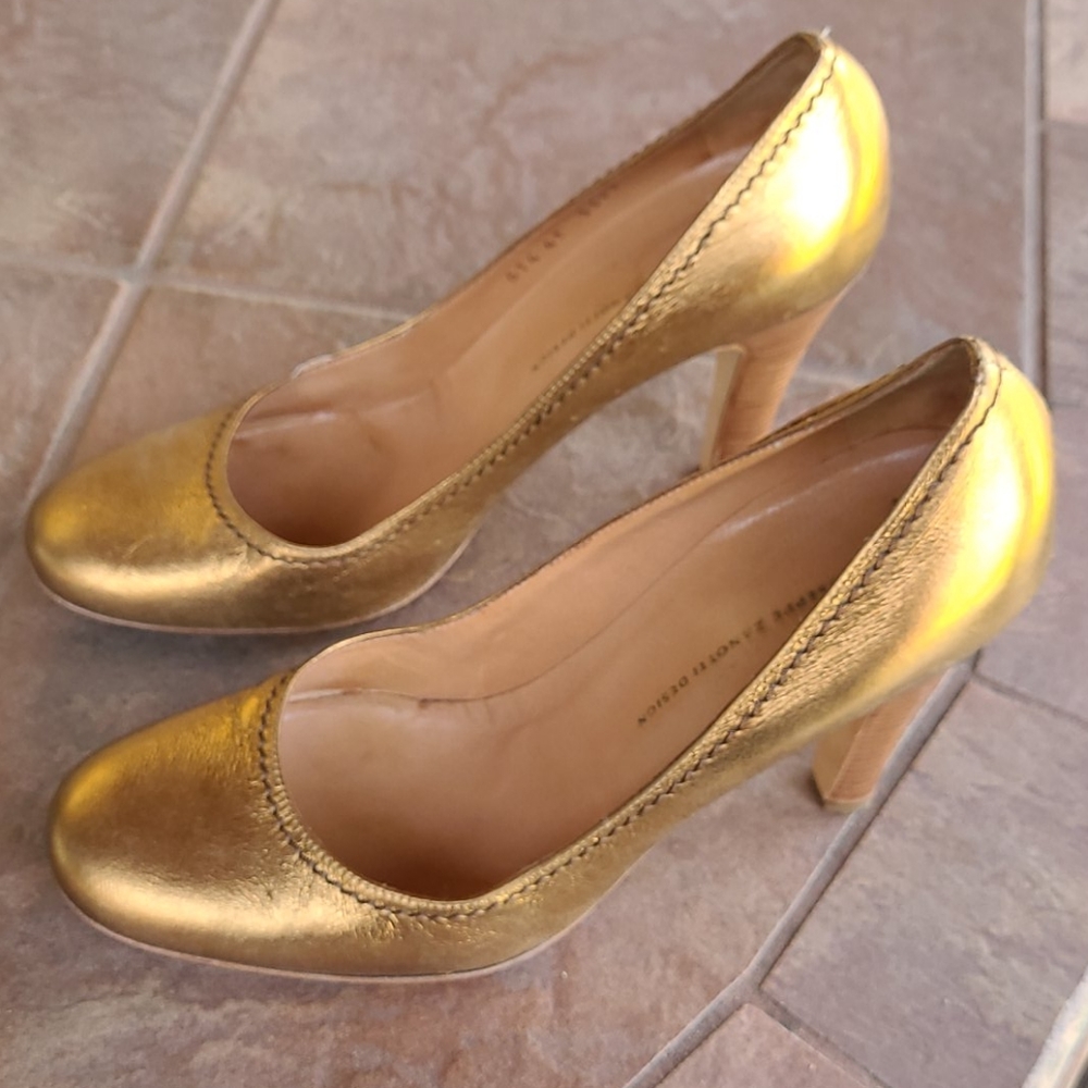 Vintage Giuseppe Zanotti Round toe High-Heel Pumps